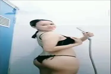 Koleksi Keindahan Mona Bagian Dua Berparas Ayu